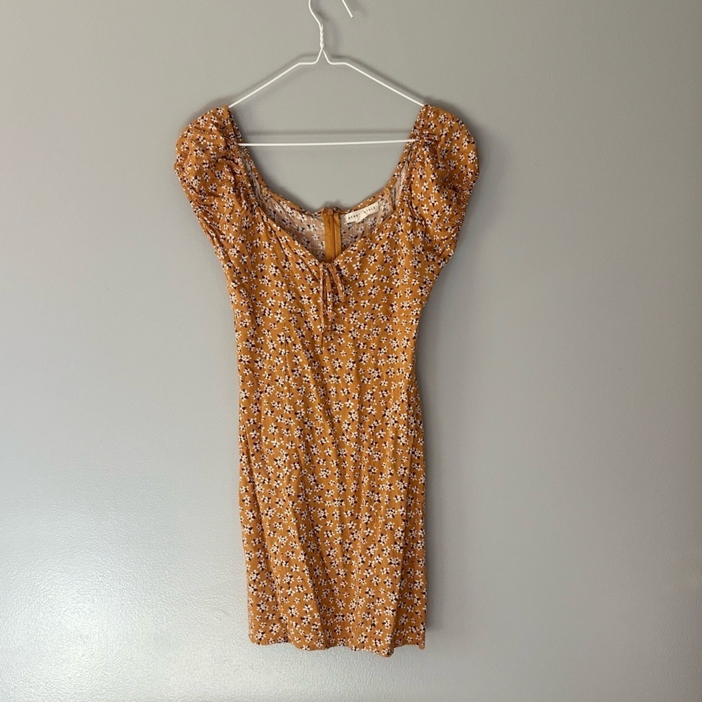 Aeropostale Dress XS Mustard Yellow.  Zip up back. White flowers. Tie in front.